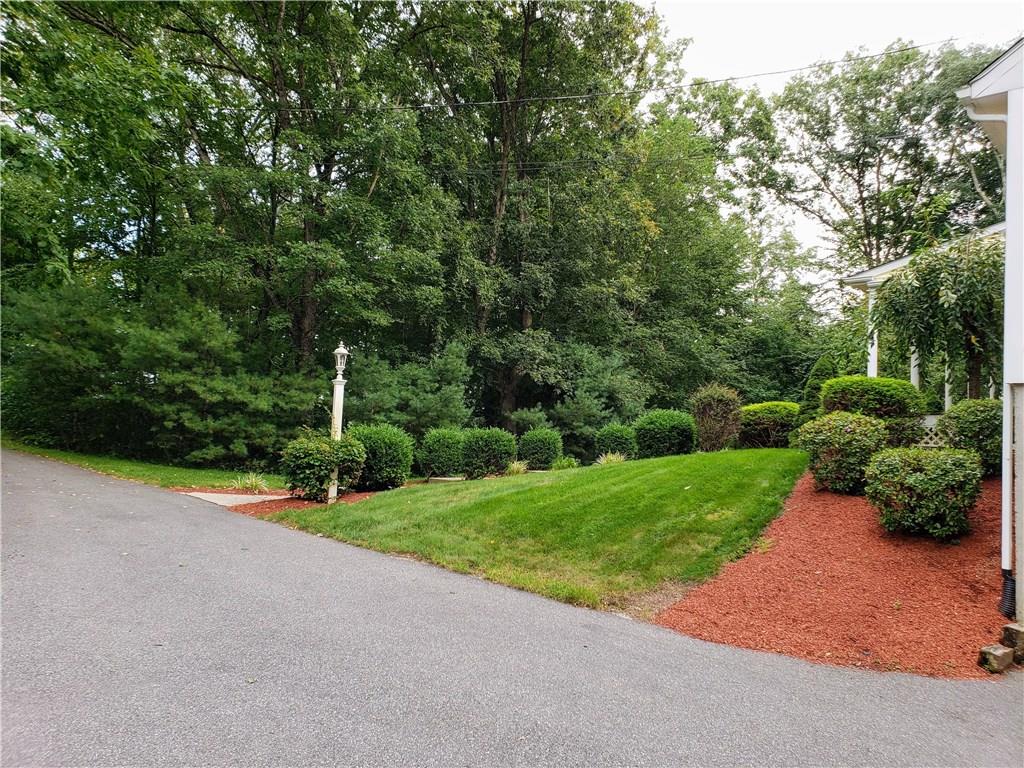 132 Log Road, Smithfield, RI 02917 MLS 1204673 Lila Delman