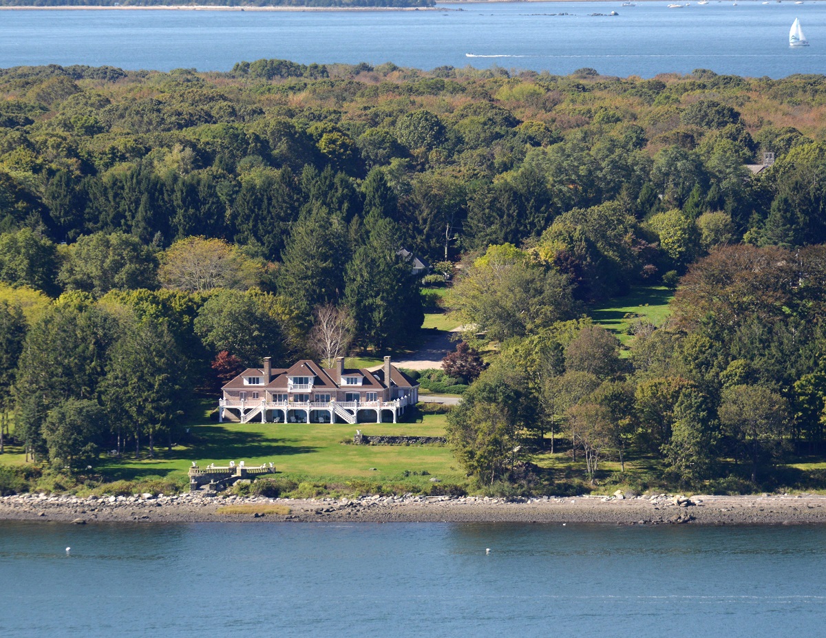 WATERFRONT HOME ON JAMESTOWN’S EAST SHORE SELLS FOR $3.225M
