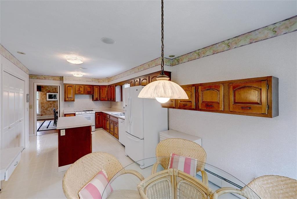 24 Hanley Farm Road, Warren, RI 02885 MLS 1206024 Lila Delman