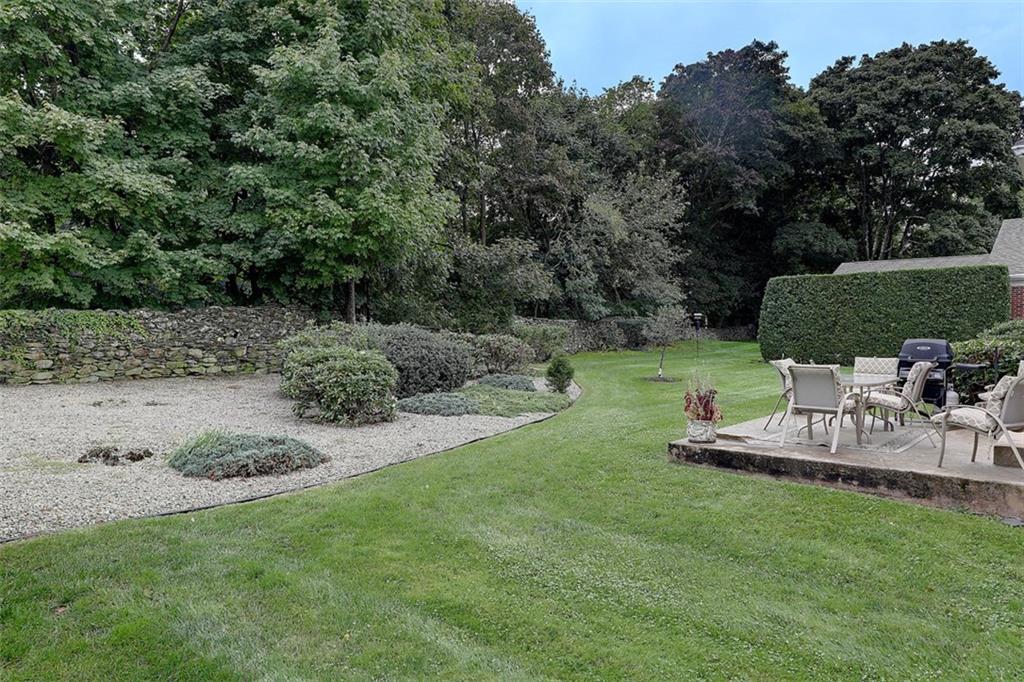 24 Hanley Farm Road, Warren, RI 02885 MLS 1206024 Lila Delman