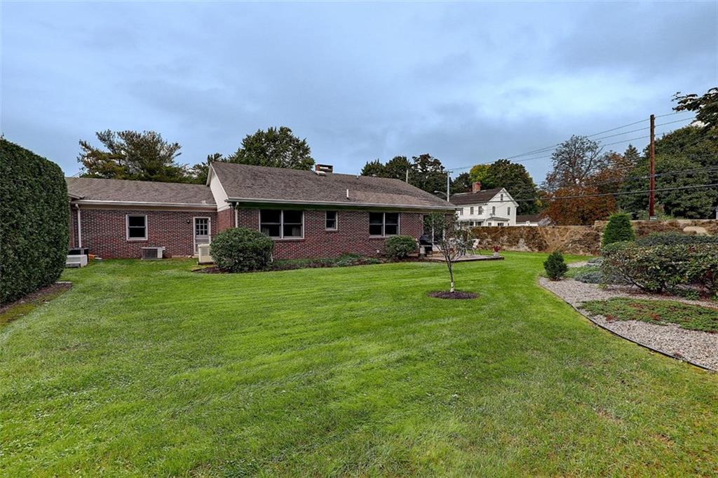 24 Hanley Farm Road, Warren, RI 02885 MLS 1206024 Lila Delman