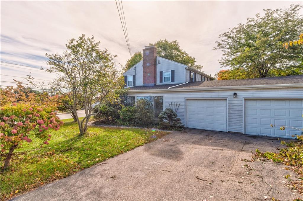 557 Budlong Road, Cranston, RI 02920 MLS 1206533 Lila Delman