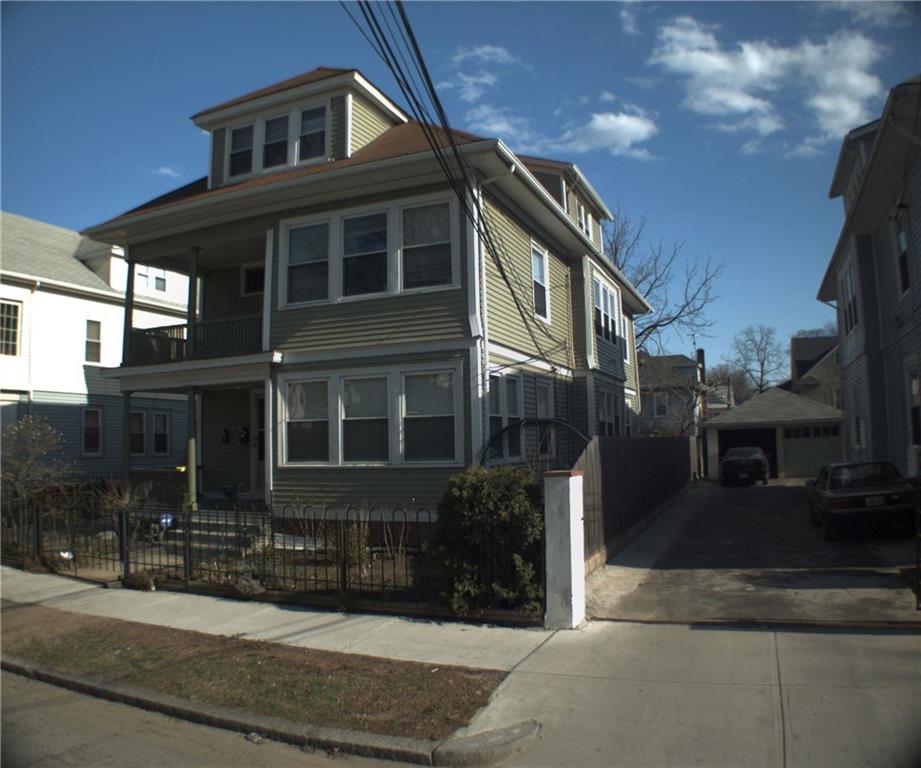 32 Gallatin Street, Providence, RI 02907 MLS 1206612 Lila Delman