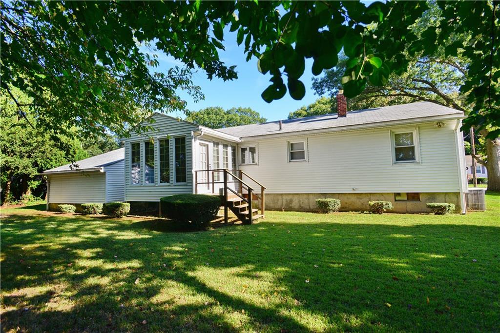 18 Birchwood Drive, North Providence, RI 02904 MLS 1206614 Lila Delman