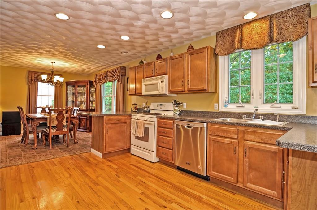 31 West River Parkway, North Providence, RI 02904 MLS 1206997 Lila