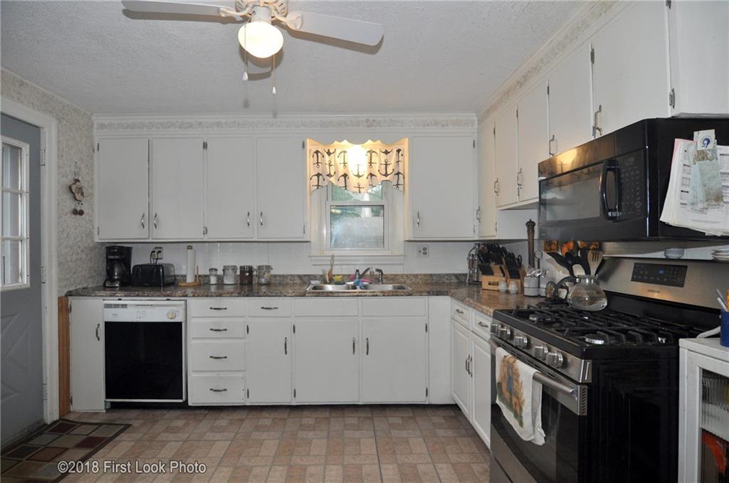 34 Pinecrest Drive, Pawtucket, RI 02861 MLS 1207064 Lila Delman