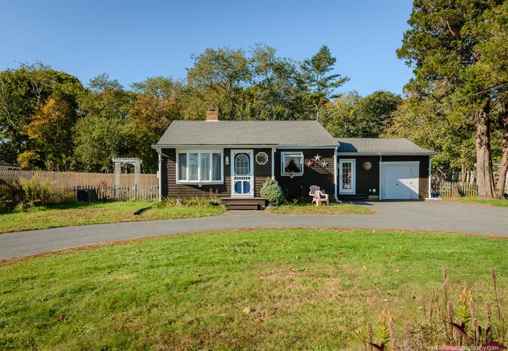 749 Stafford Road, Tiverton, RI 02878 MLS 1207906 Lila Delman