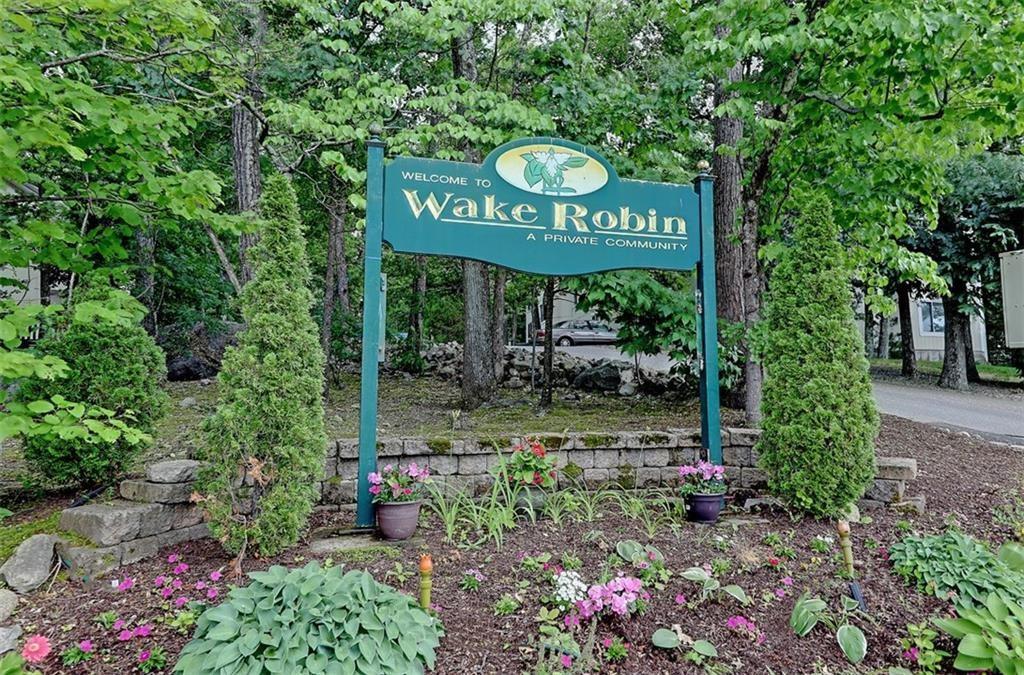 7 Wake Robin Road, Unit#310, Lincoln