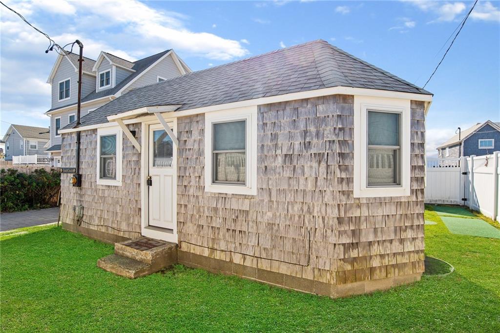 979 - A Matunuck Beach Road, South Kingstown