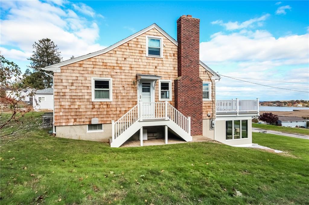 26 Summit Avenue, Narragansett