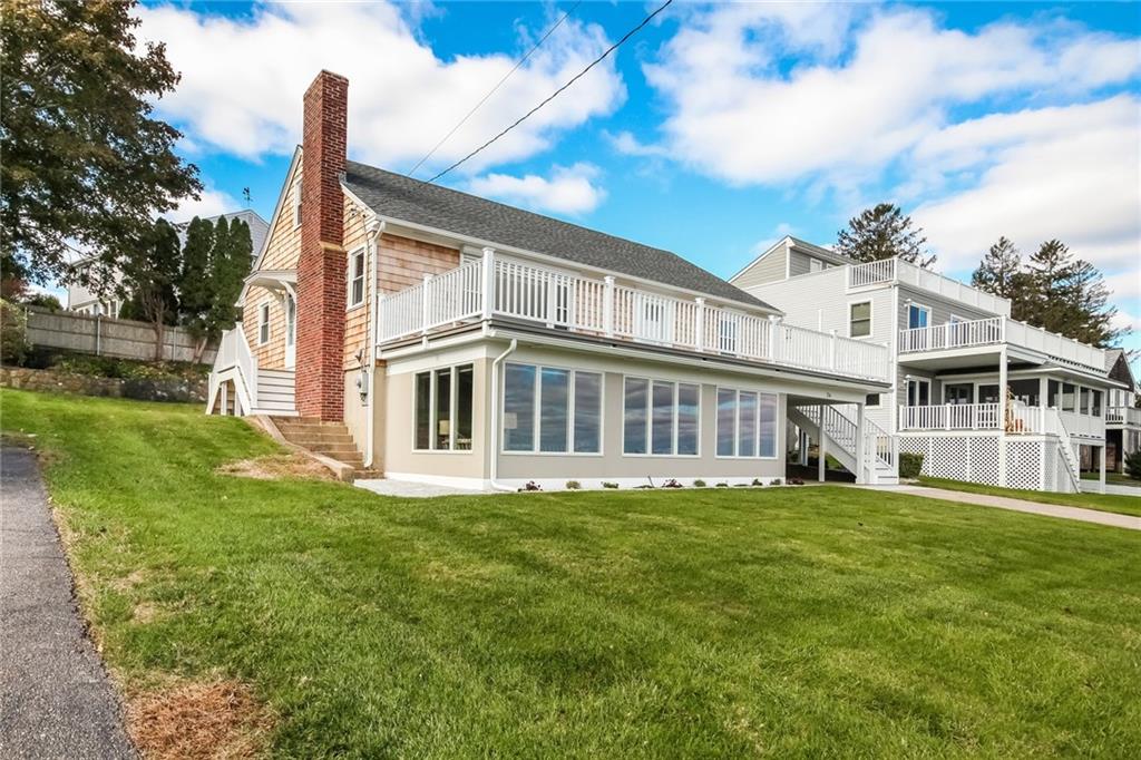 26 Summit Avenue, Narragansett