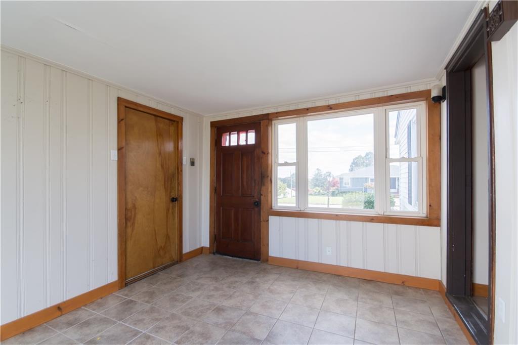 39 Hope Street, Tiverton, RI 02878 MLS 1208595 Lila Delman