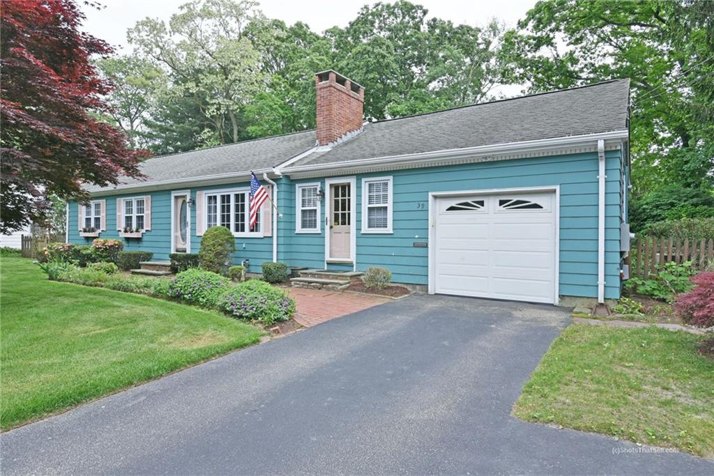 39 Peachtree Road, North Kingstown, RI 02852 MLS 1209149 Lila Delman