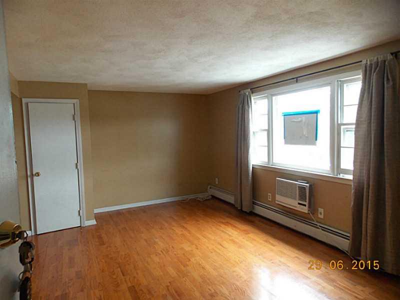 9 CYNTHIA DR, Unit12 North Providence, Rhode Island 02911 Lila Delman