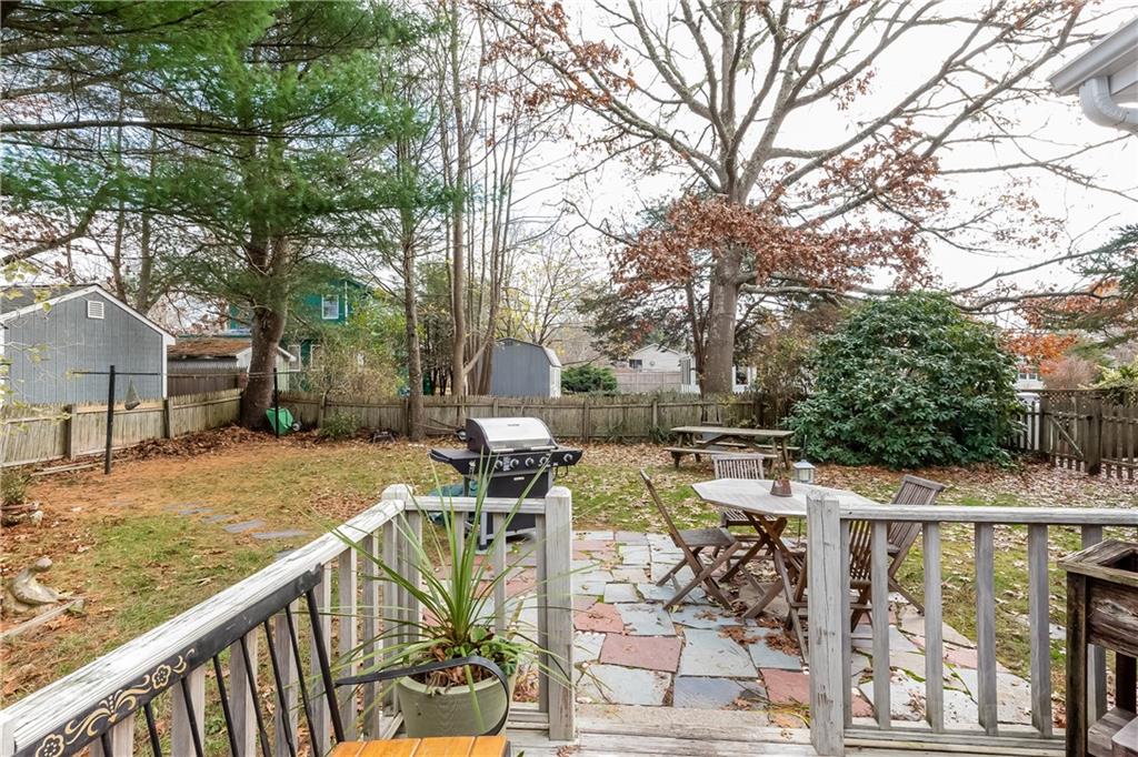 233 Holly Road, South Kingstown, RI 02879 MLS 1210180 Lila Delman