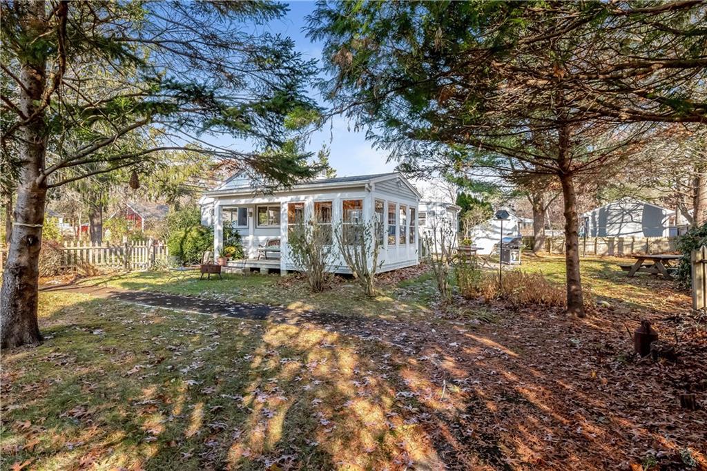 233 Holly Road, South Kingstown, RI 02879 MLS 1210180 Lila Delman