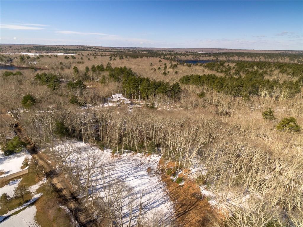 98 Barbers Pond Road, South Kingstown