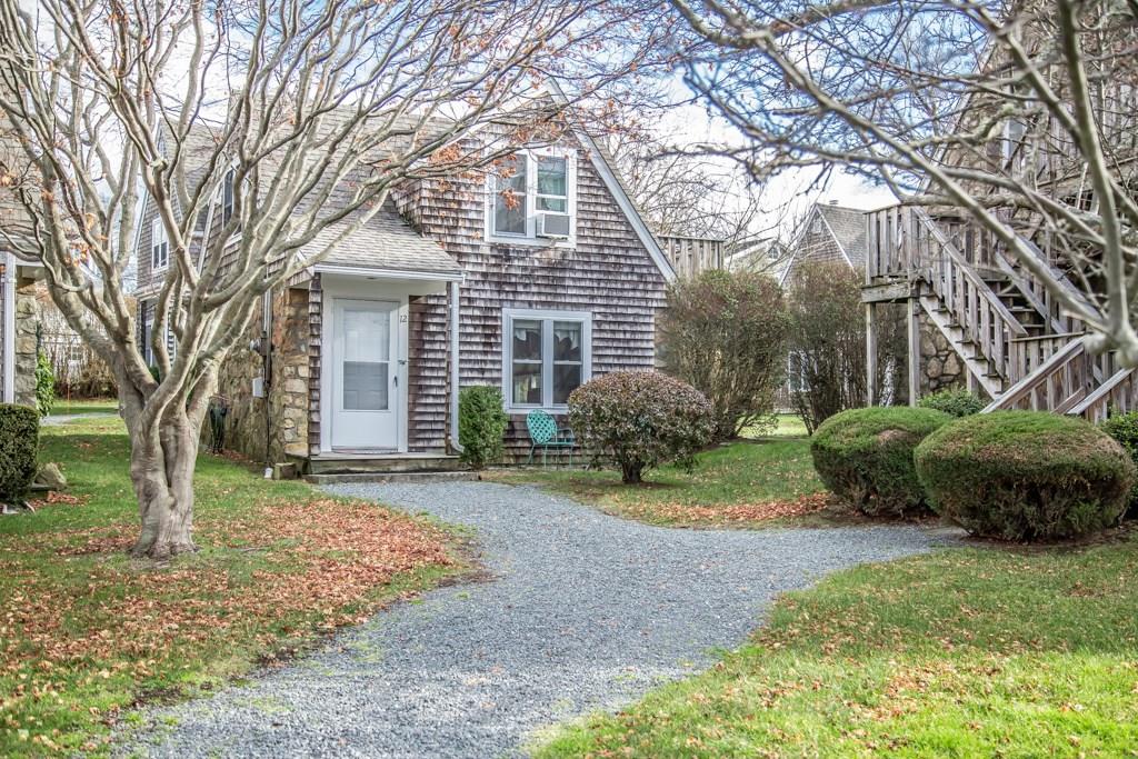 152 Tuckerman Avenue, Unitb12, Middletown, RI 02842 MLS 1212657