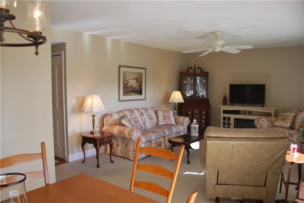 196 Old River Road, Unit#4s, Lincoln