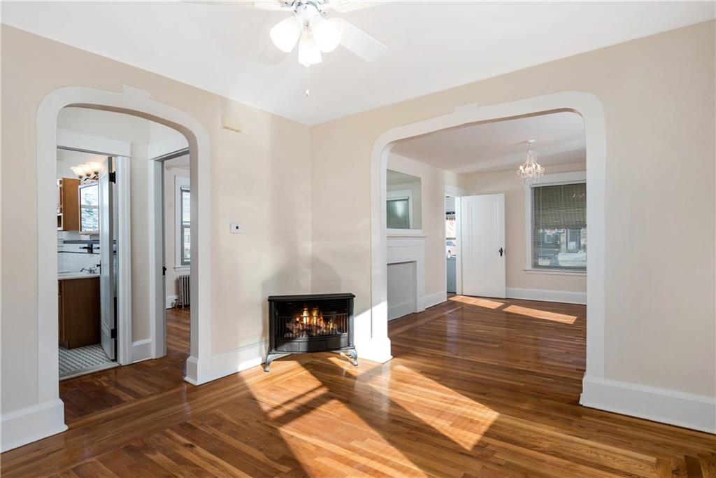 111 Edgemere Road, Pawtucket