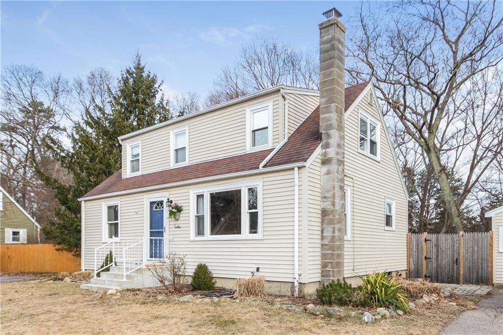 90 Rosemary Drive, North Kingstown