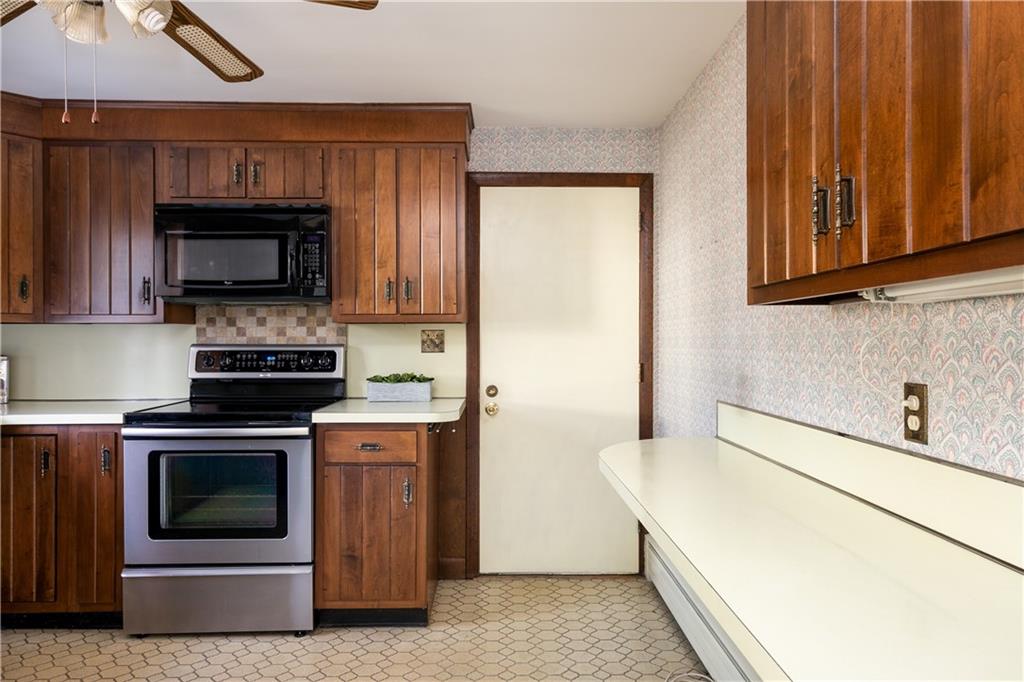 65 Bayberry Lane, East Greenwich, RI 02818 MLS 1214904 Lila Delman