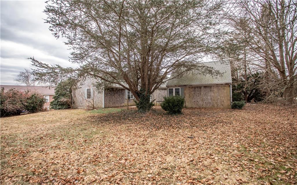 74 Ethel Drive, Portsmouth, RI 02871 MLS 1214947 Lila Delman