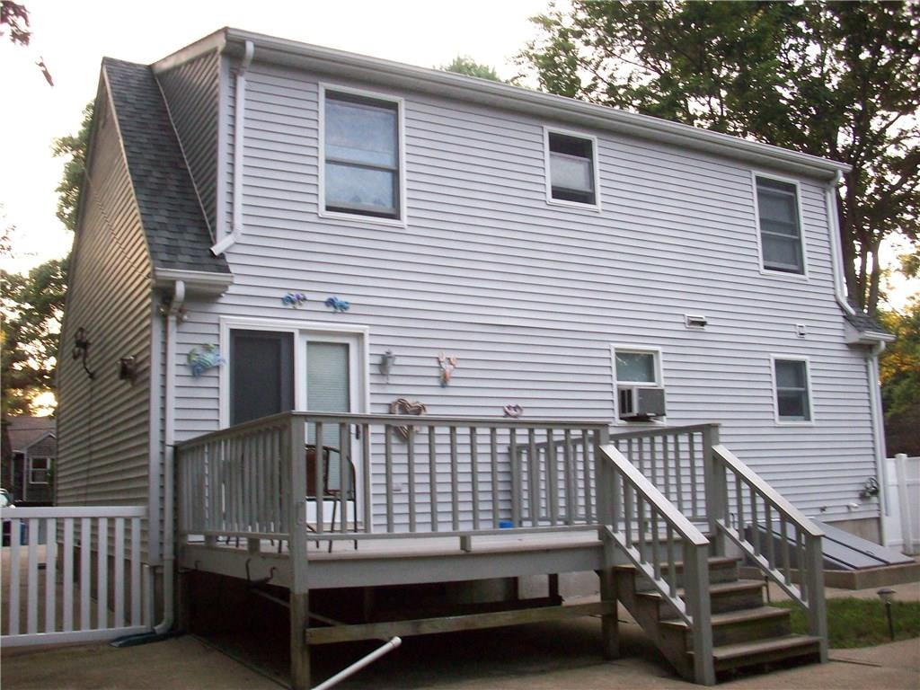 28 Bow And Arrow Trail S, South Kingstown