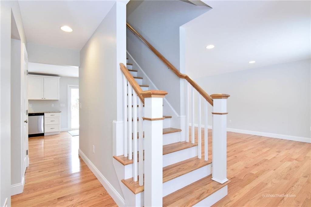 118 Lakedell Drive, Warwick, RI 02818 MLS 1216445 Lila Delman