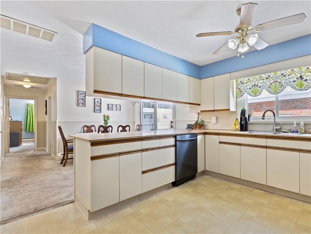 2 Hillcrest Avenue, Johnston