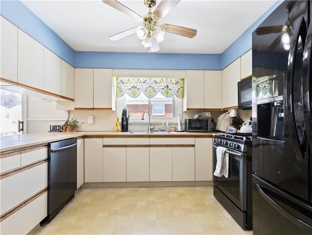 2 Hillcrest Avenue, Johnston