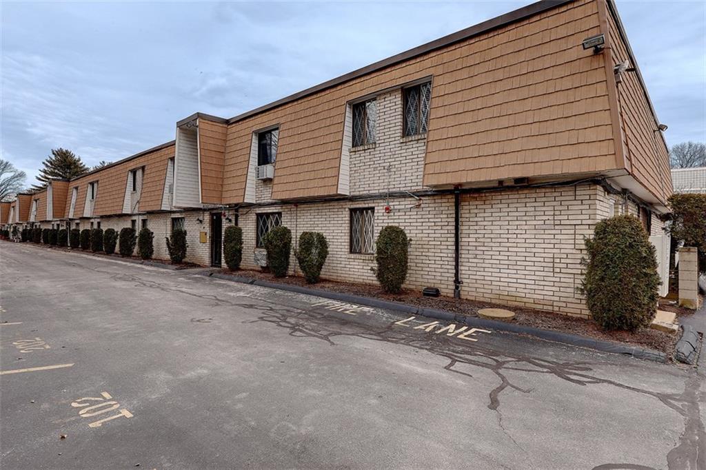 132 Hoffman Avenue, Unit#204, Cranston