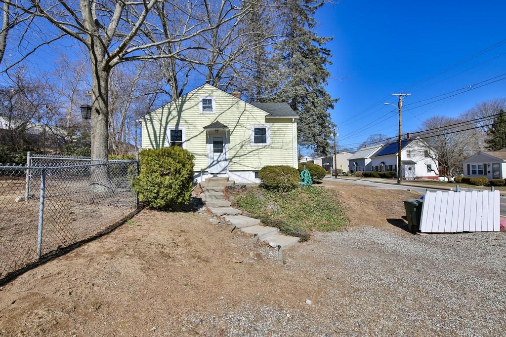 1326 Douglas Avenue, North Providence, RI 02904 MLS 1218438 Lila