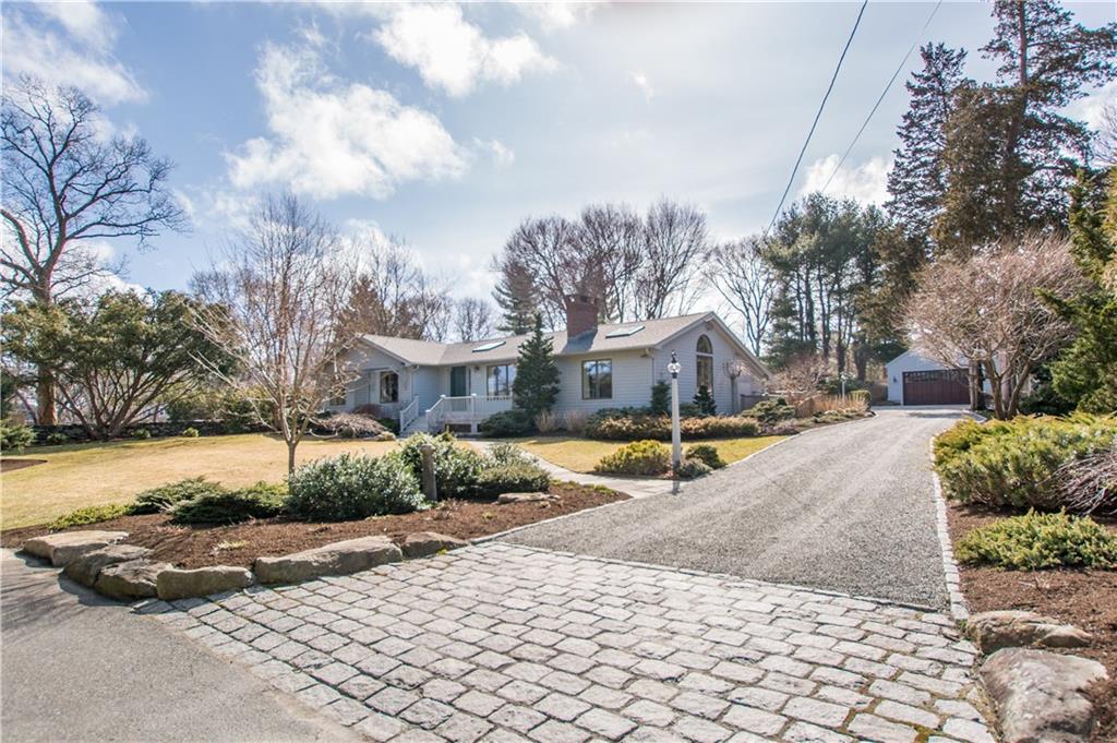 101 Sunset Avenue, North Kingstown