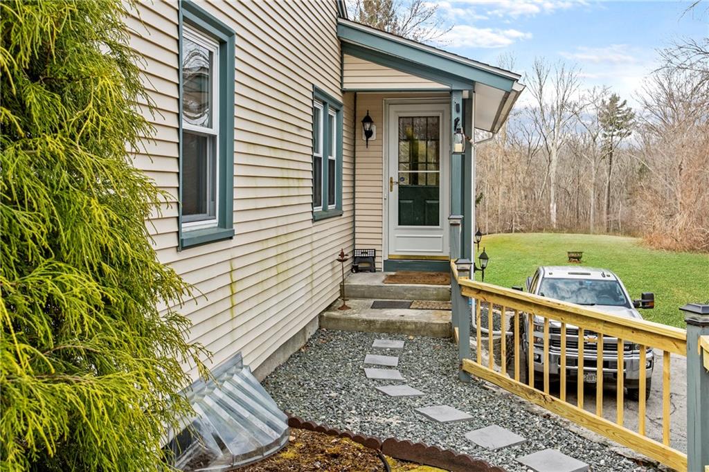 37 Westcott Road, Scituate, RI 02857 MLS 1218853 Lila Delman