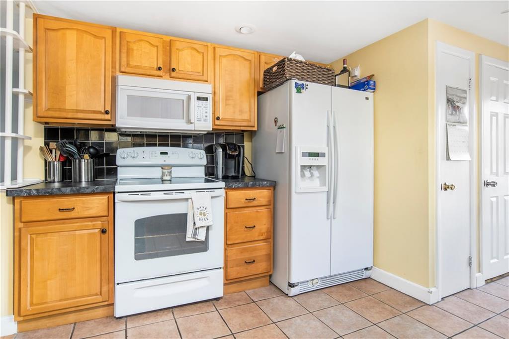 37 Westcott Road, Scituate, RI 02857 MLS 1218853 Lila Delman