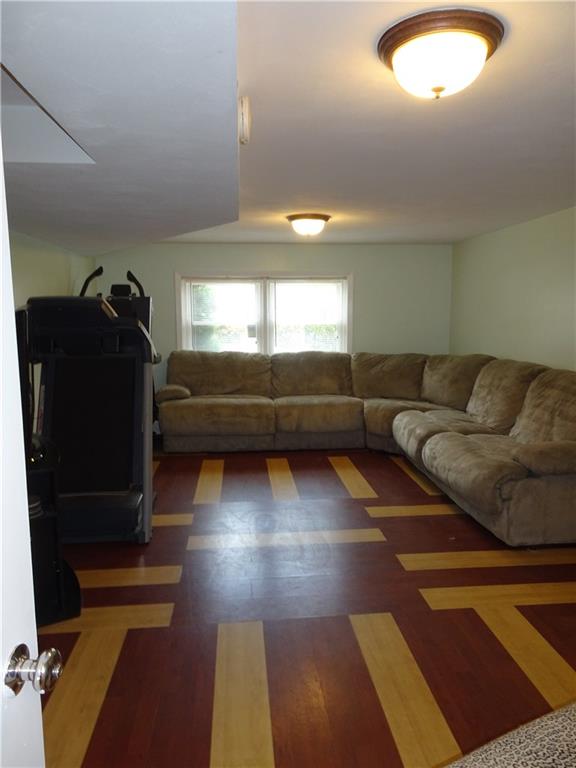 15 Whitewood Drive, Cranston, RI 02920 MLS 1218930 Lila Delman