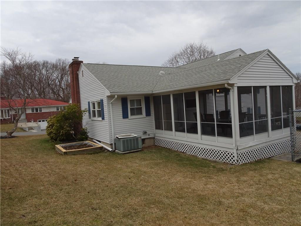 15 Whitewood Drive, Cranston, RI 02920 MLS 1218930 Lila Delman