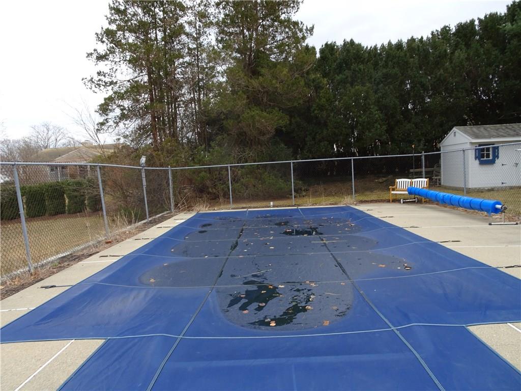 15 Whitewood Drive, Cranston, RI 02920 MLS 1218930 Lila Delman