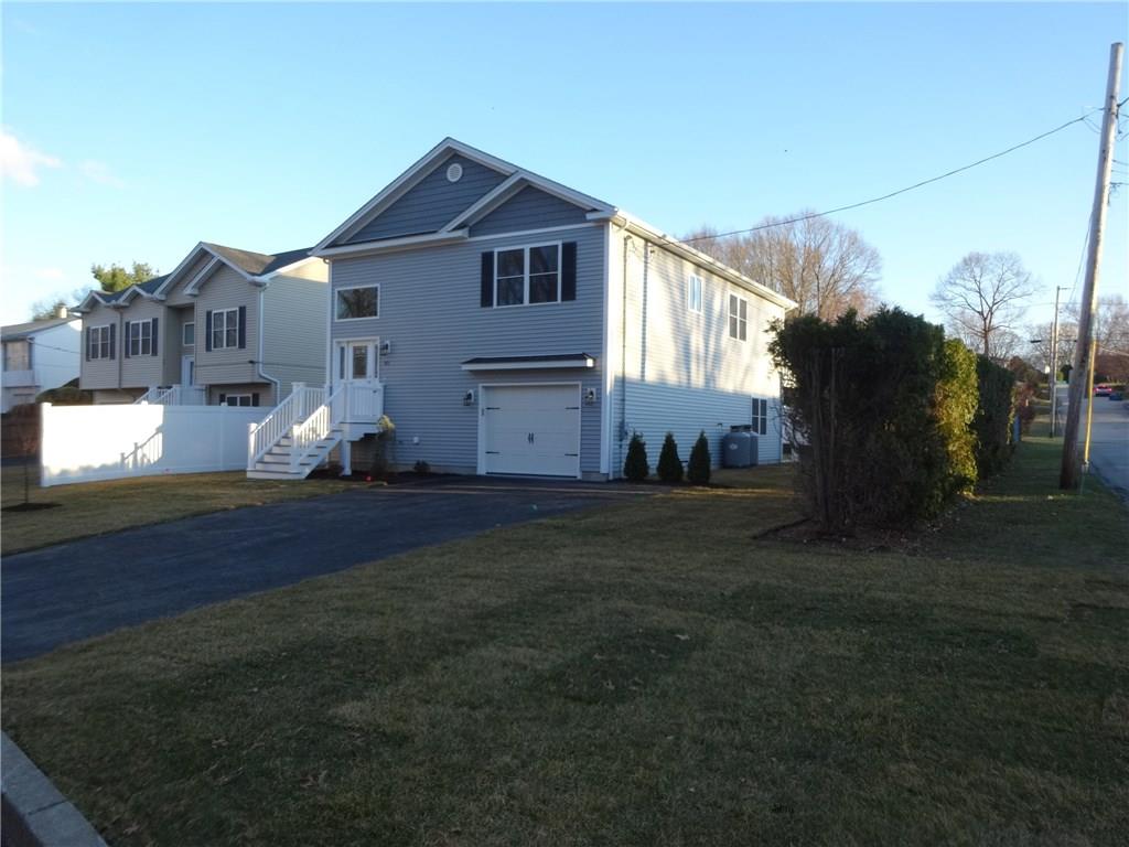 82 Felicia Drive, Cranston