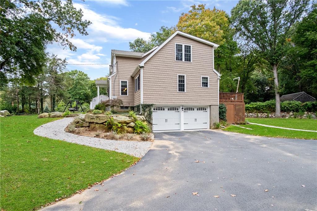 283 Middle Road, East Greenwich, RI 02818 MLS 1220414 Lila Delman