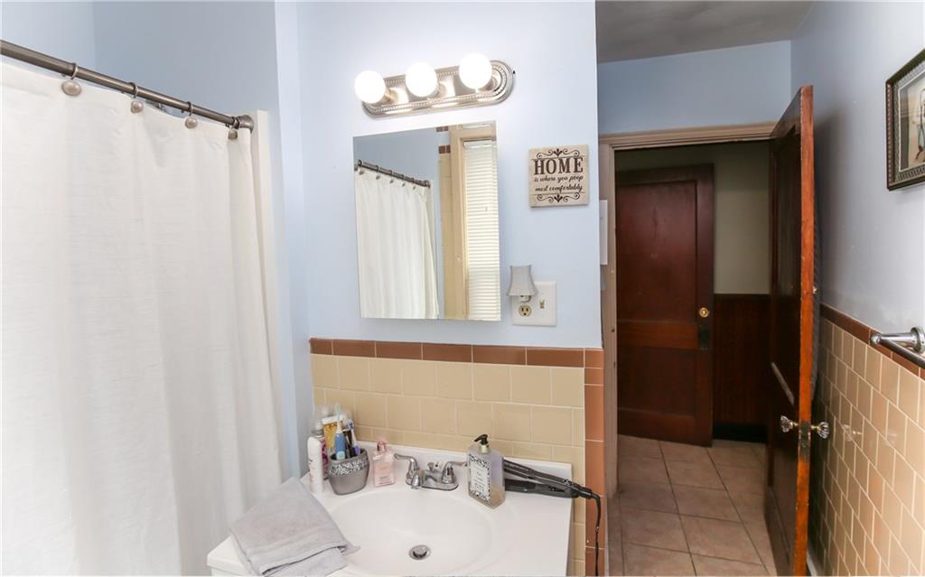 209 Harrison Avenue, Woonsocket, RI 02895 MLS 1220457 Lila Delman