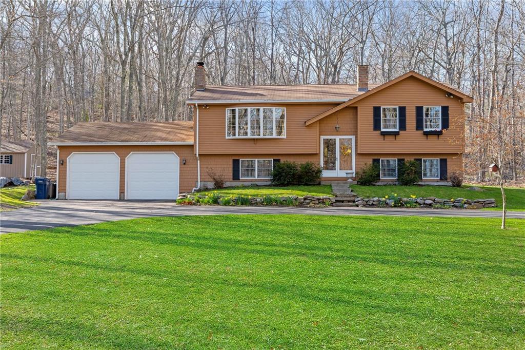 142 Hundred Acre Pond Road, South Kingstown