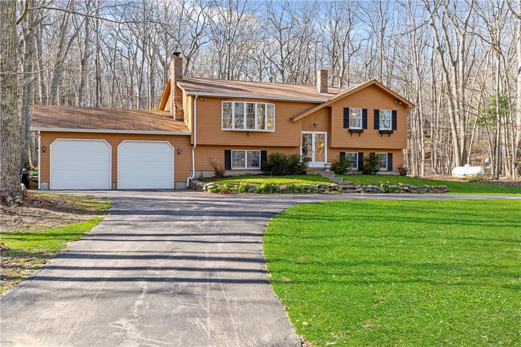 142 Hundred Acre Pond Road, South Kingstown