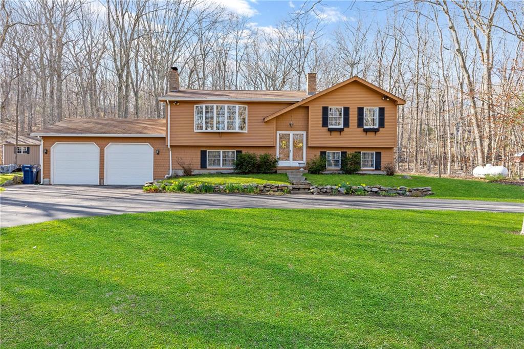 142 Hundred Acre Pond Road, South Kingstown