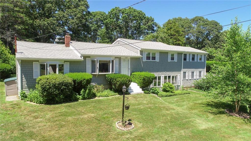 11 Arrowhead Road, Narragansett