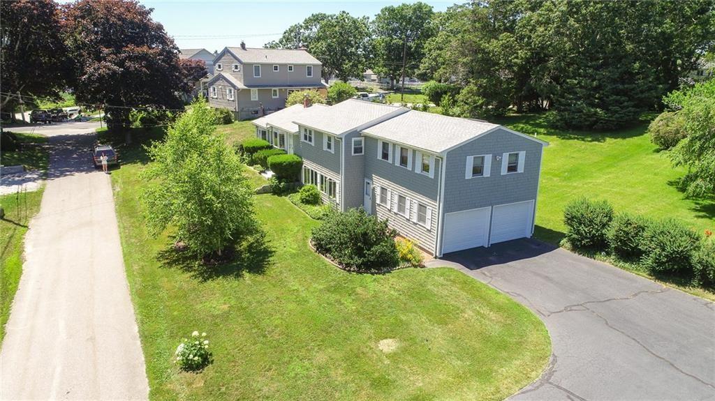 11 Arrowhead Road, Narragansett