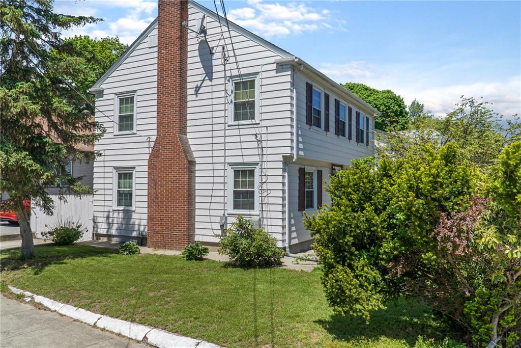 342 Mount Pleasant Avenue, Providence