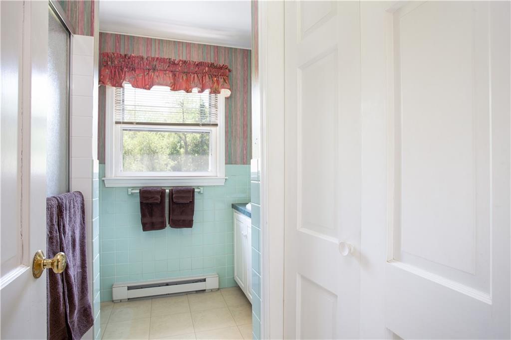 71 Hargraves Drive, Portsmouth, RI 02871 MLS 1224500 Lila Delman