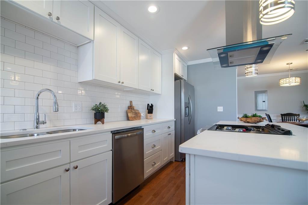 7 Mount. Hope Avenue, Unit209, Providence, RI 02906 MLS 1224772 Lila Delman